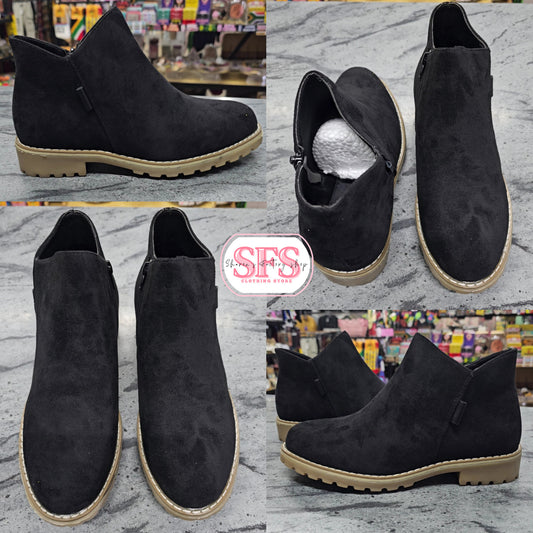 H202601 Black Ankle Boot - Sharon's Factory Shop