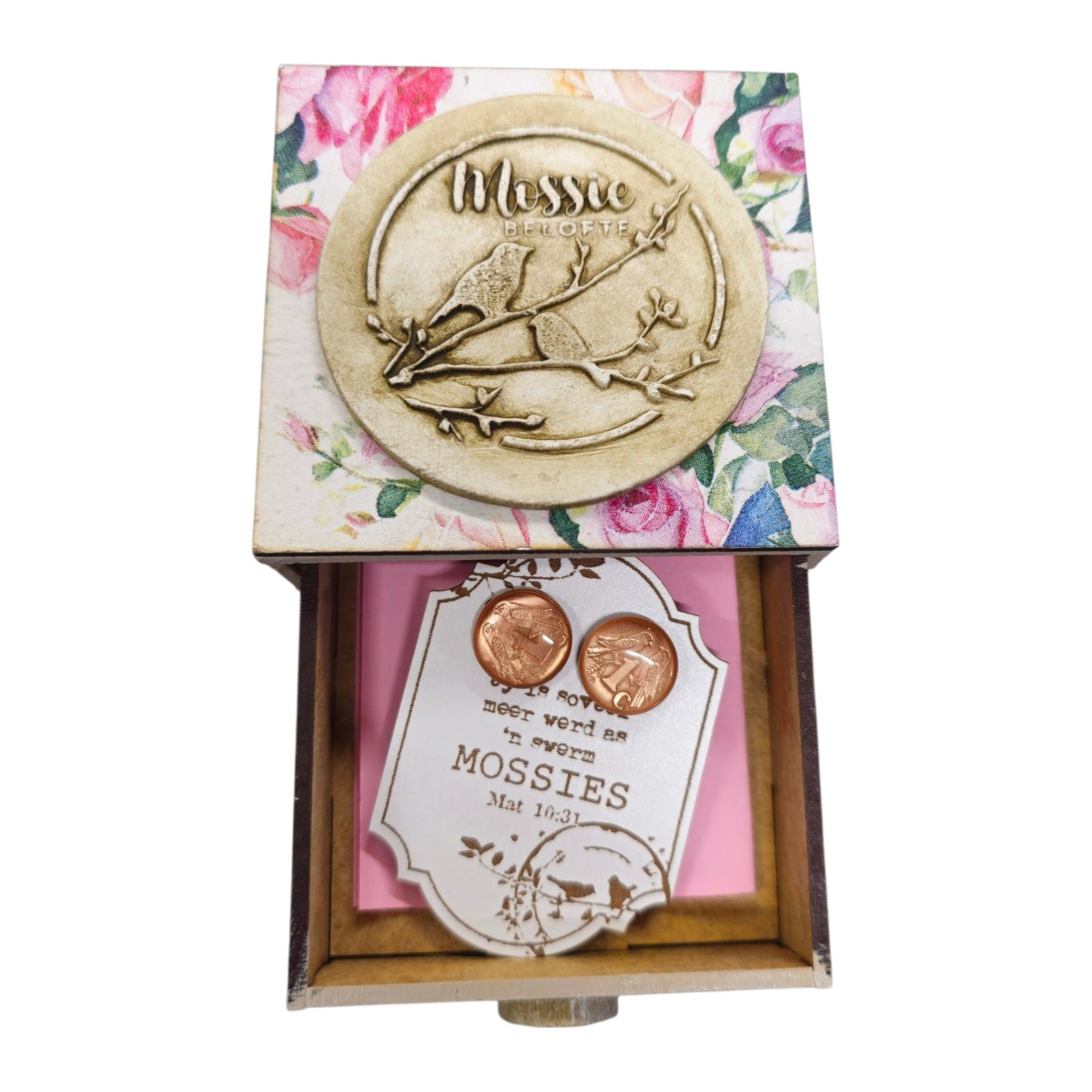 Mossie Stud Earring Gift Box 2