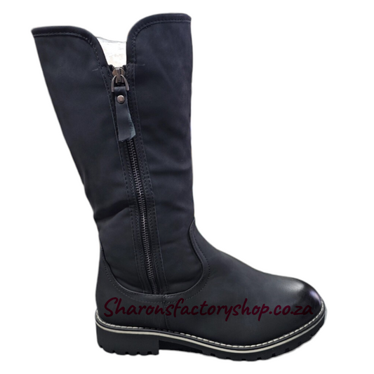 A2 Mid Size Black Boot